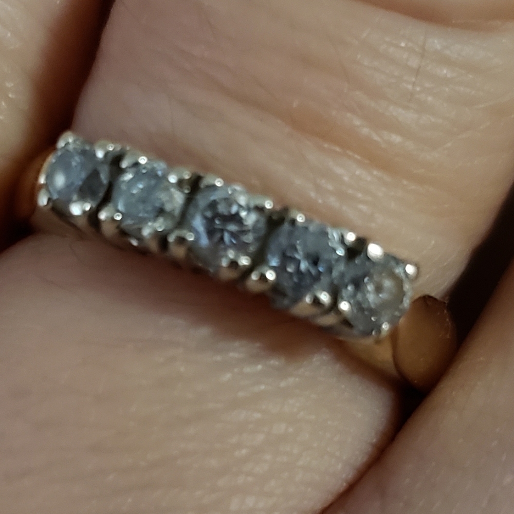Diamond ring - Picture 11 of 17
